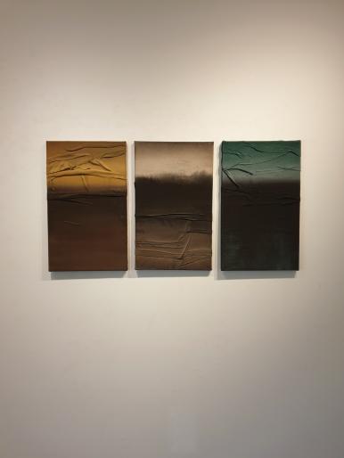 작품 썸네일